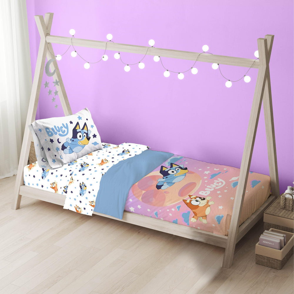 Jay Franco Bluey & Bingo packaging shown as gift-ready toddler bedding