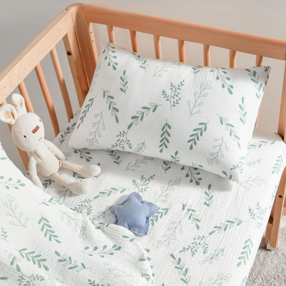 JELLYMONI envelope-closure design simplifies pillow inset and removal.