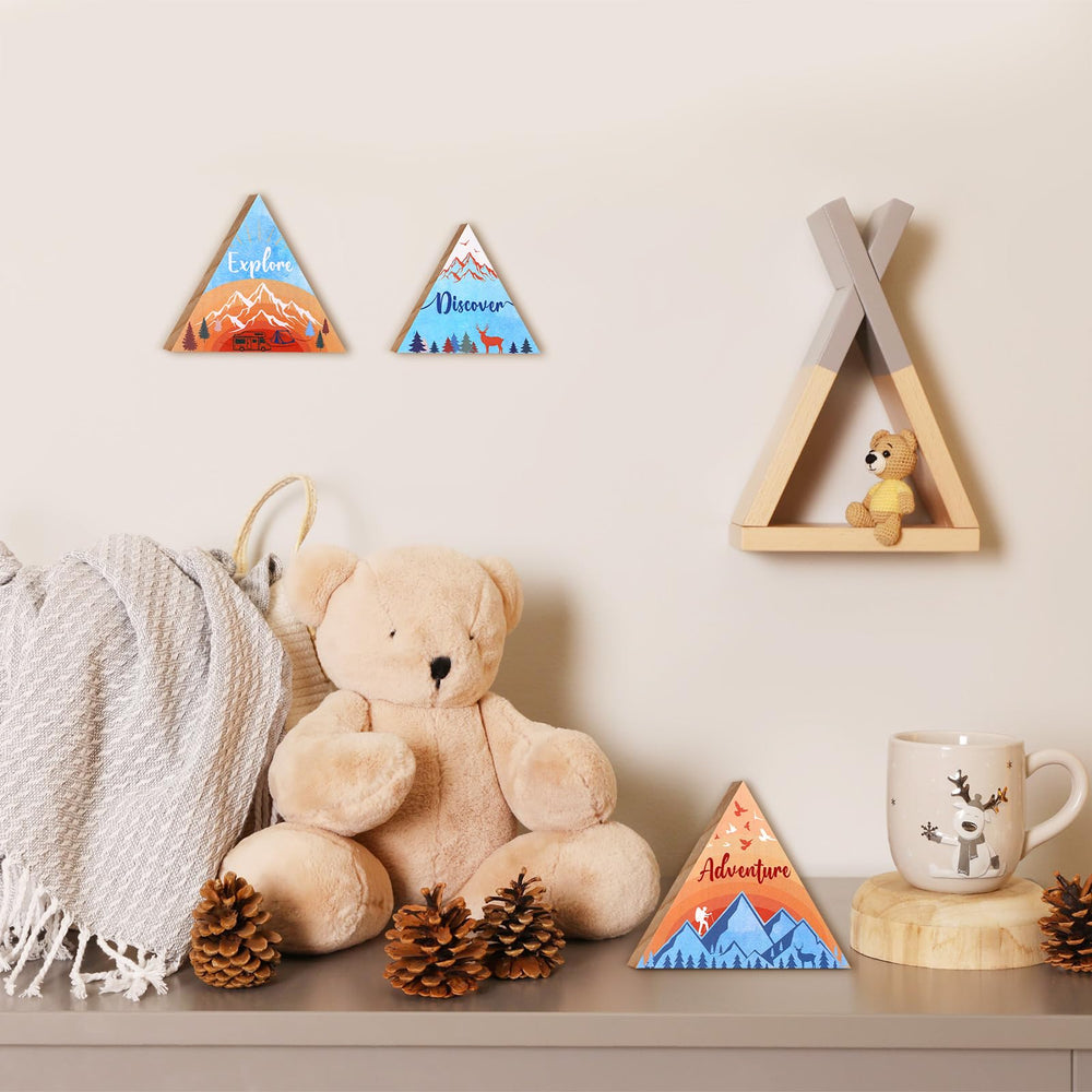 Jetec wooden mountain decor wood-grain detail adds warm natural ambience