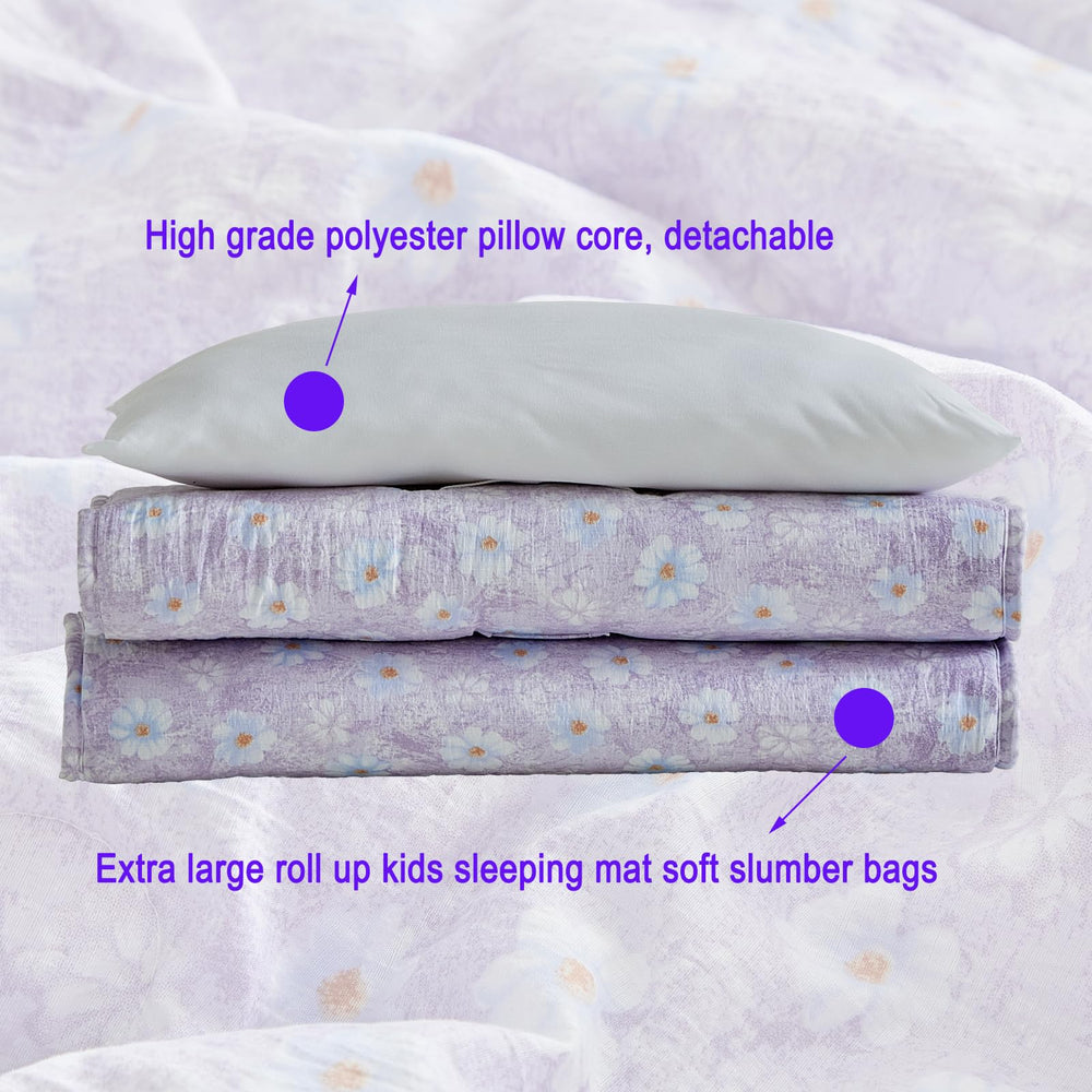 JHCHMX nap mat with built-in name tag helps identify belongings.