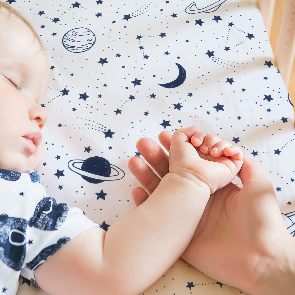 JISEN baby crib sheet 360-degree elastic band closeup ensures snug secure fit