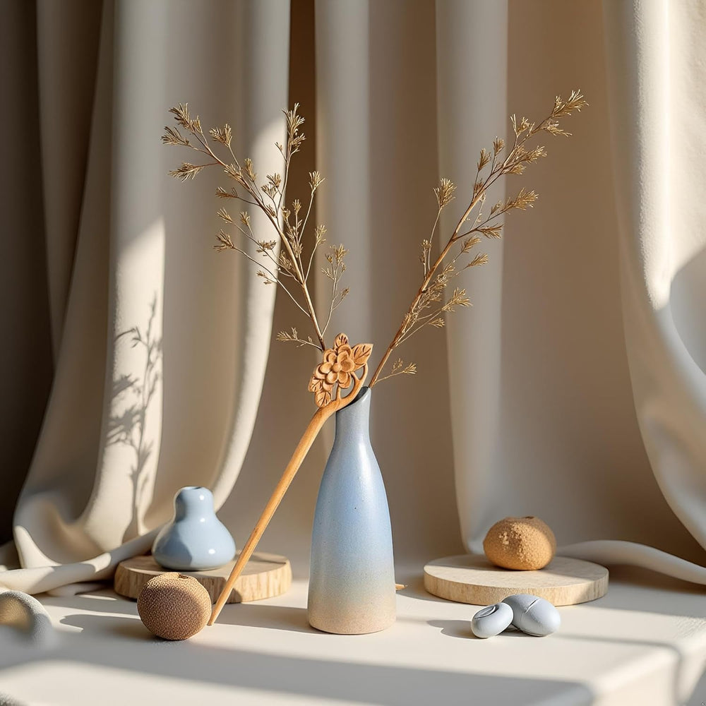 Jizlan long-hair-stick offers secure wear while preserving vintage aesthetics.