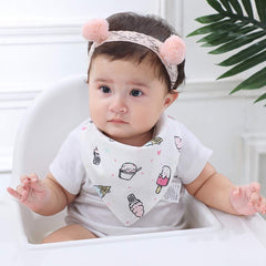 JN&LULU cotton bandana bibs offer soft skin contact and easy cleaning.