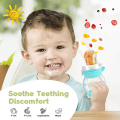 Jochebed fruit feeder silicone sacs blue close-up for safe puree feeding