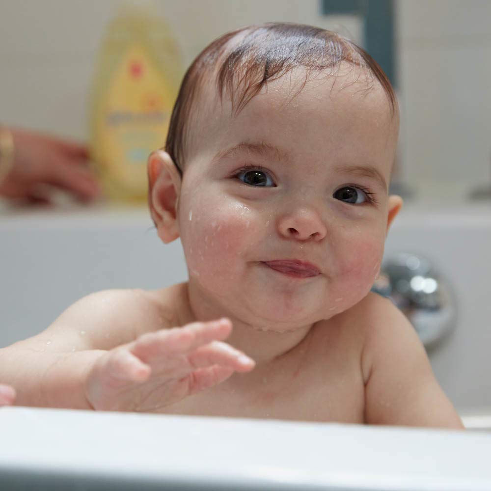 Soft hair cleansing during bath time leaves baby hair clean and comfortable.