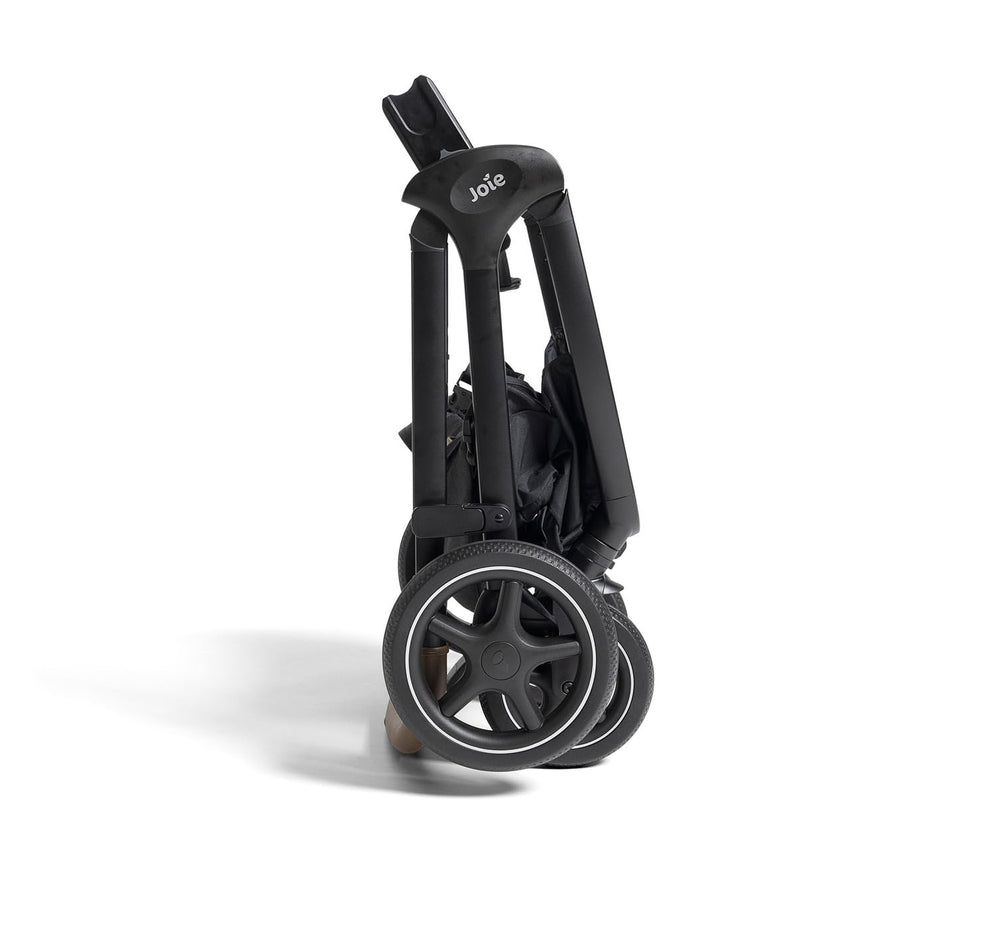 Joie Kava dual suspension system delivers a smoother ride.