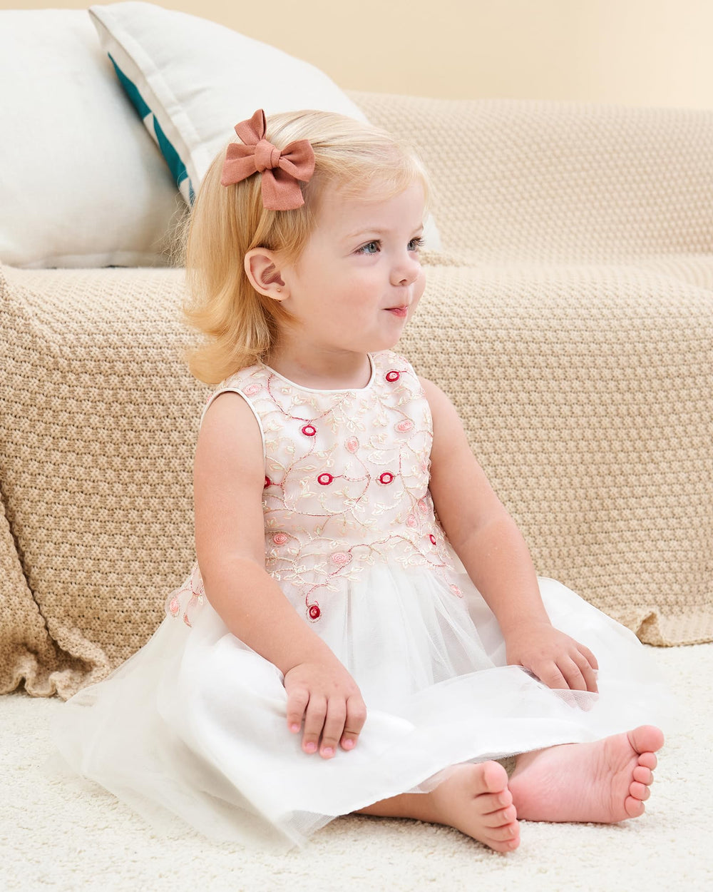 Jollybows 20-piece set shown, lightweight bows ready for daily wear.