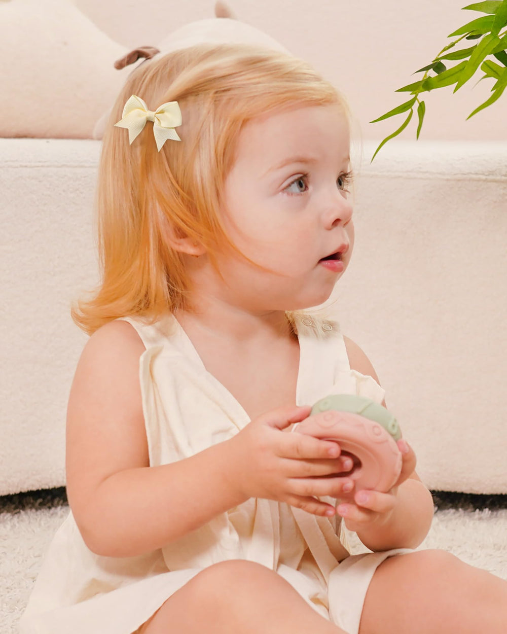 Jollybows 2-inch neutral bows offer versatile color options to pair with outfits.