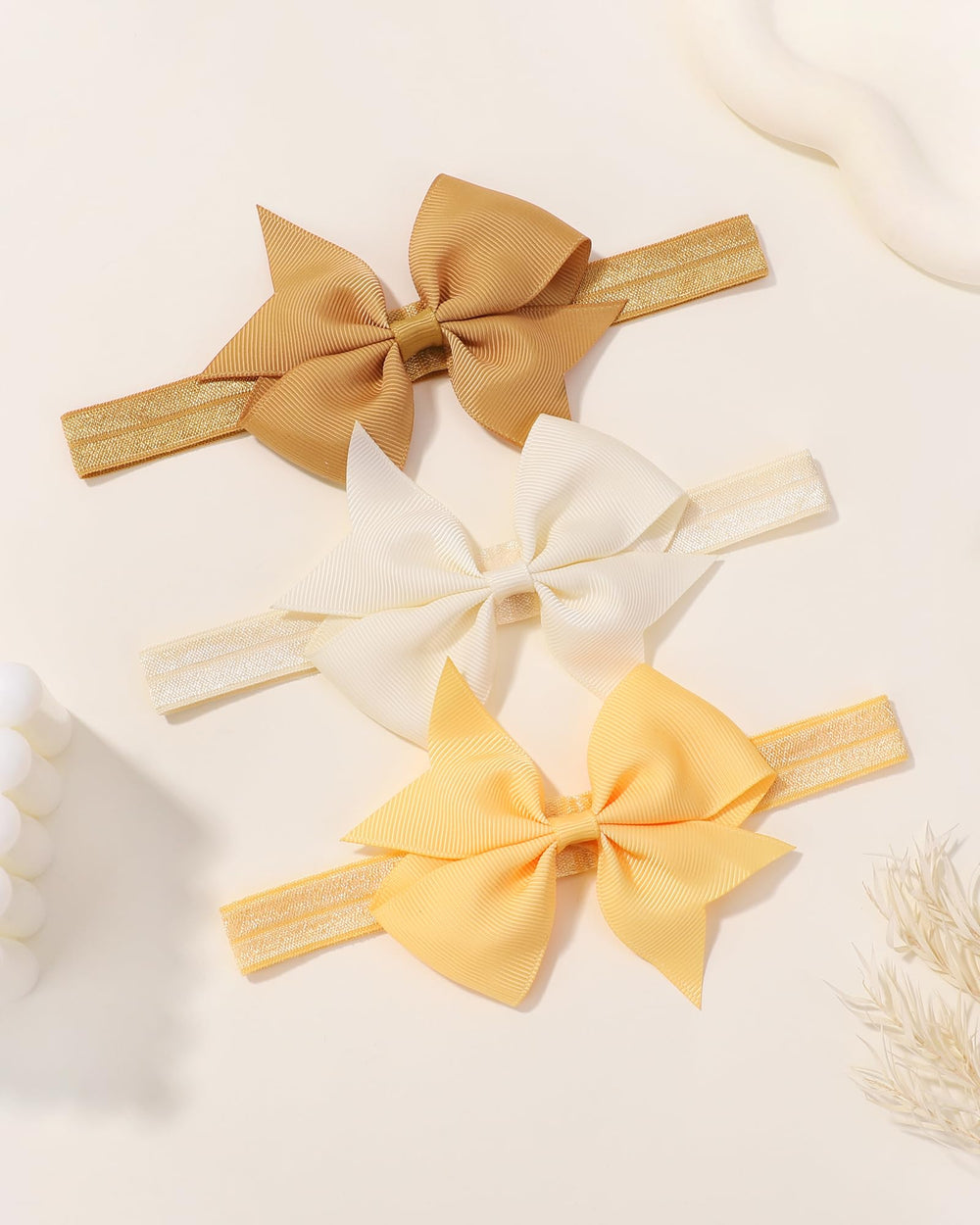 Jollybows bow-on-head look, vibrant colors to brighten daily outfits.