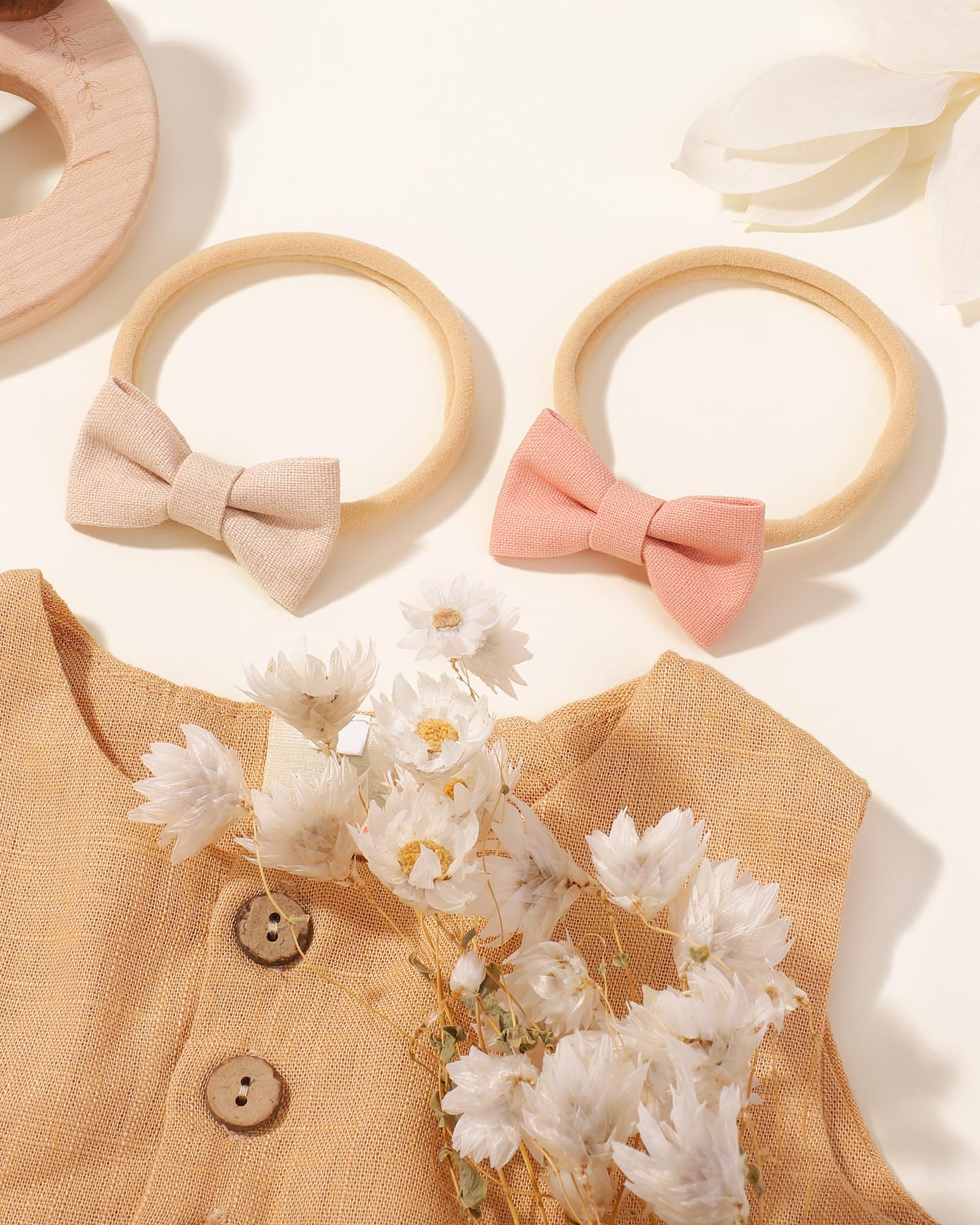 Jollybows bows in packaging display offer easy gifting and quick color selection.