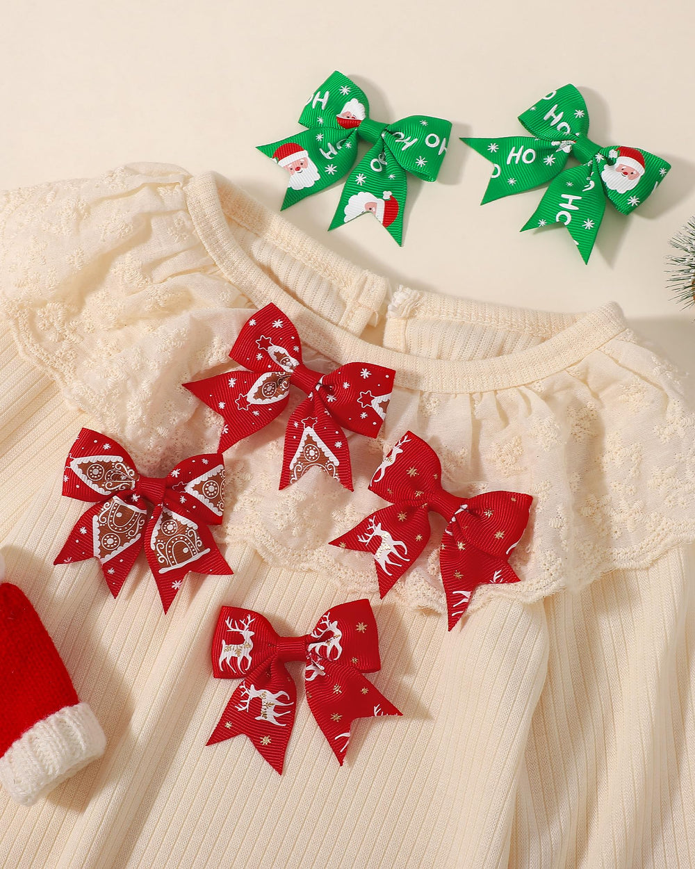 Jollybows packaging and display of Christmas bows for gifting