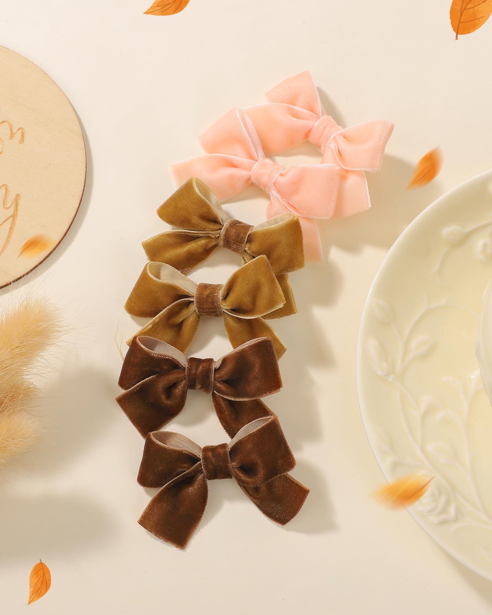 jollybows Christmas outfit bows highlight festive charm for photos and events