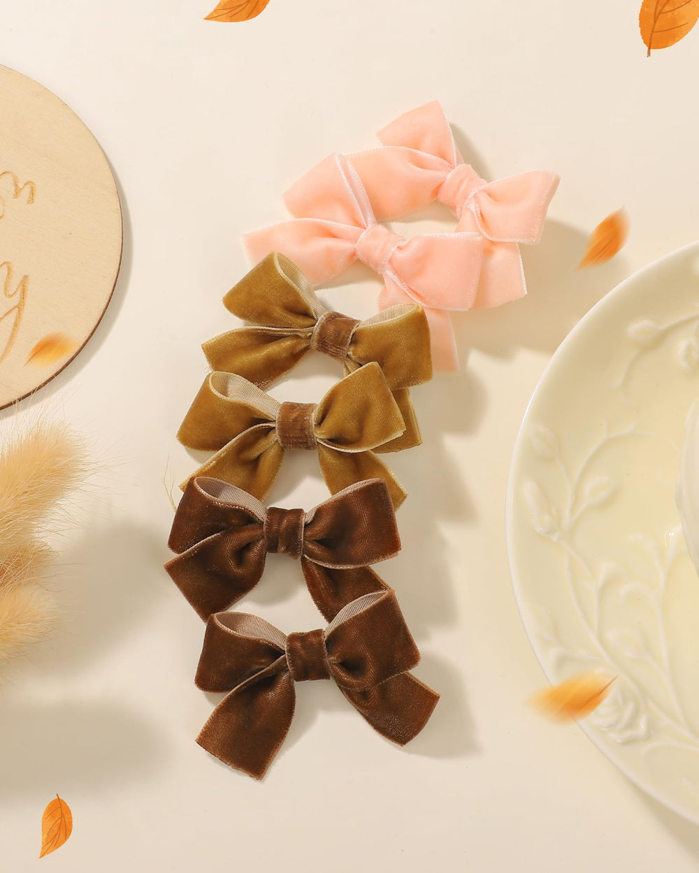 jollybows Christmas outfit bows highlight festive charm for photos and events