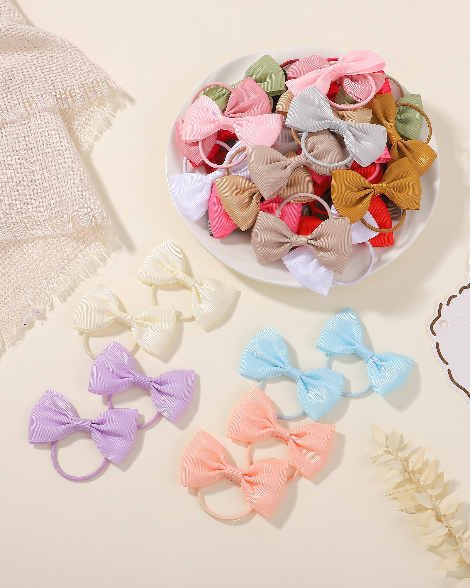 Jollybows durable fabric and soft band reduce snagging during wear.