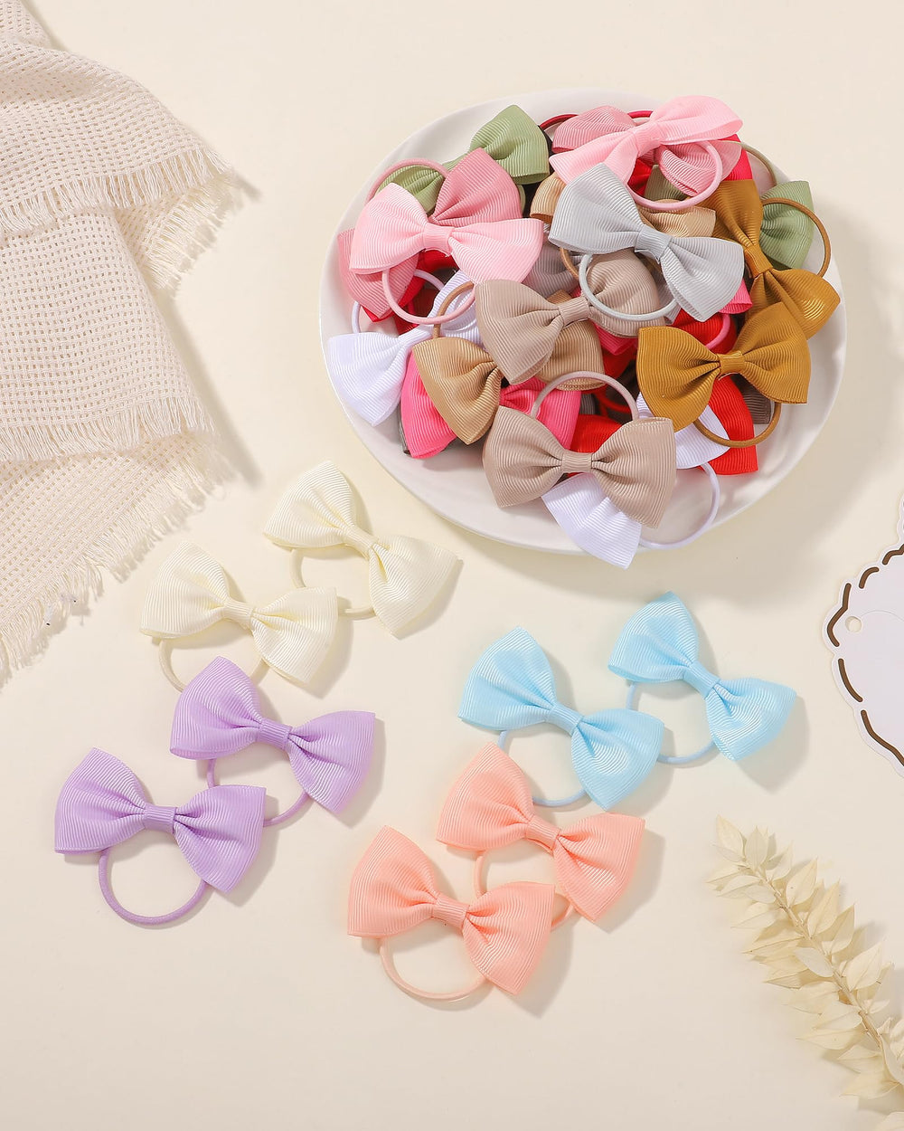 Jollybows durable fabric and soft band reduce snagging during wear.