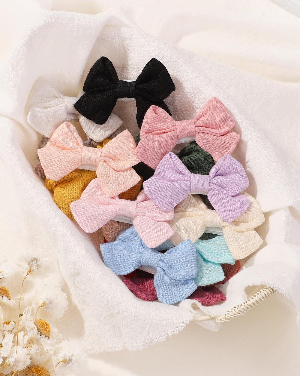 Jollybows lightweight bow clips designed for comfortable wear on youngsters.