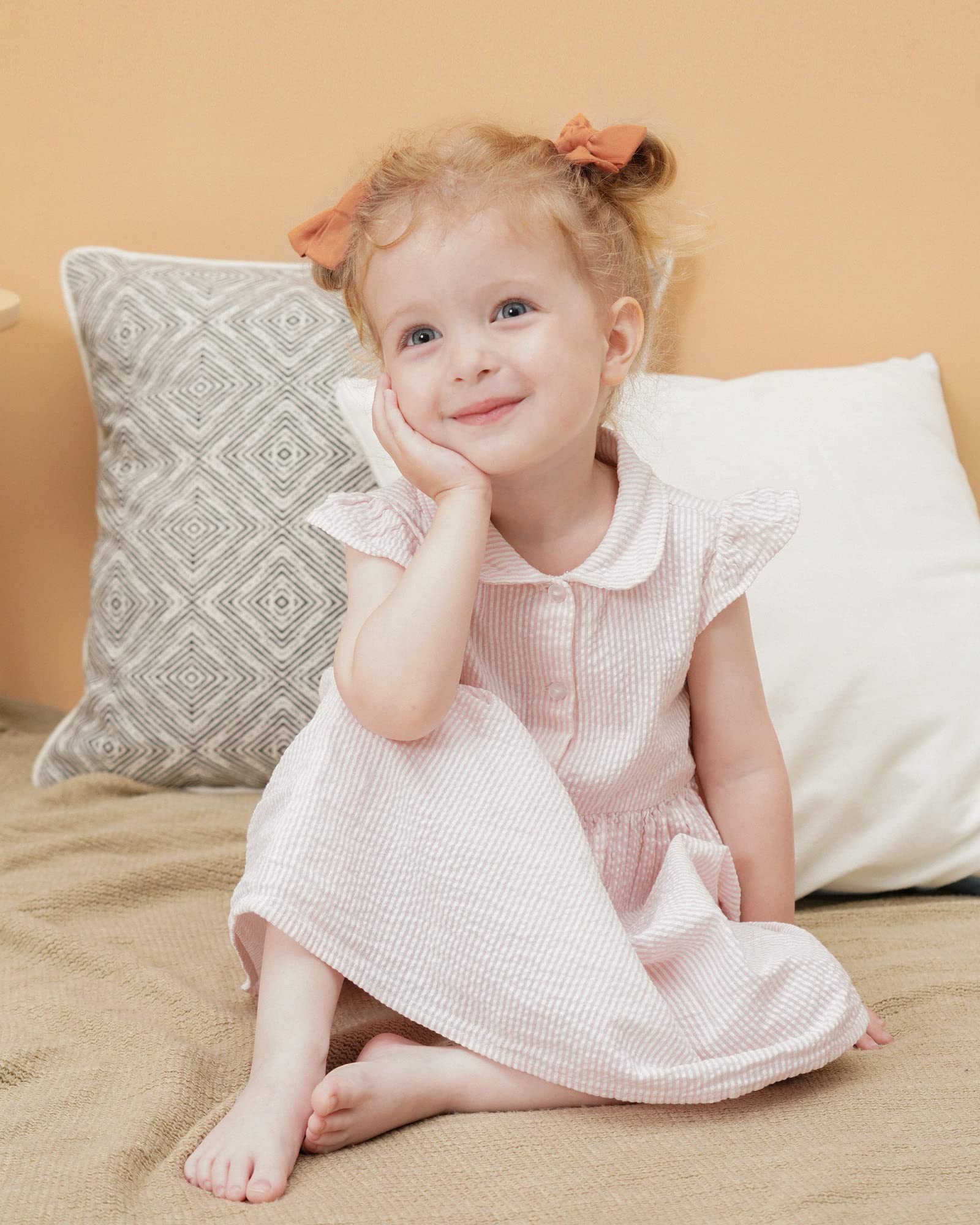 Jollybows photoshoot prop image features bows enhancing cute outfits and easy styling.