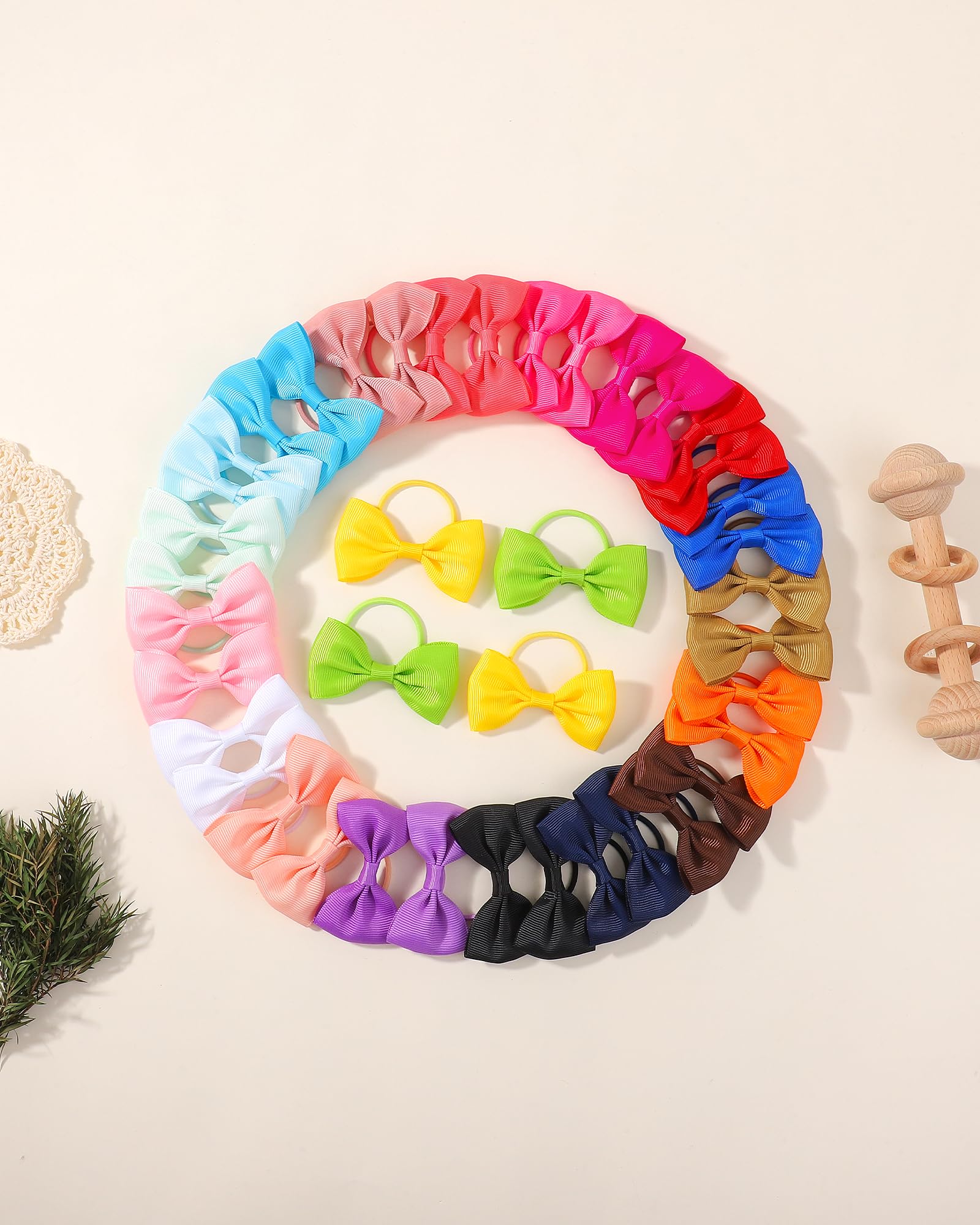 Jollybows soft fabric texture ensures gentle grip without snagging.