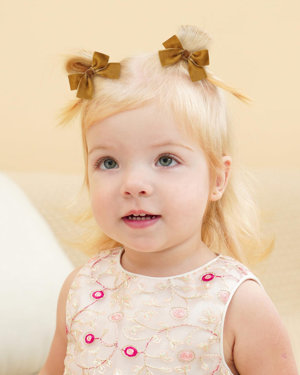 Jollybows velvet baby bows designed for photography sessions and keepsake moments