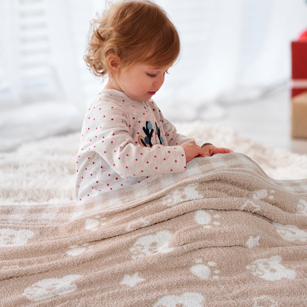JOOJA beige bear blanket gift-ready packaging ideal for baby showers