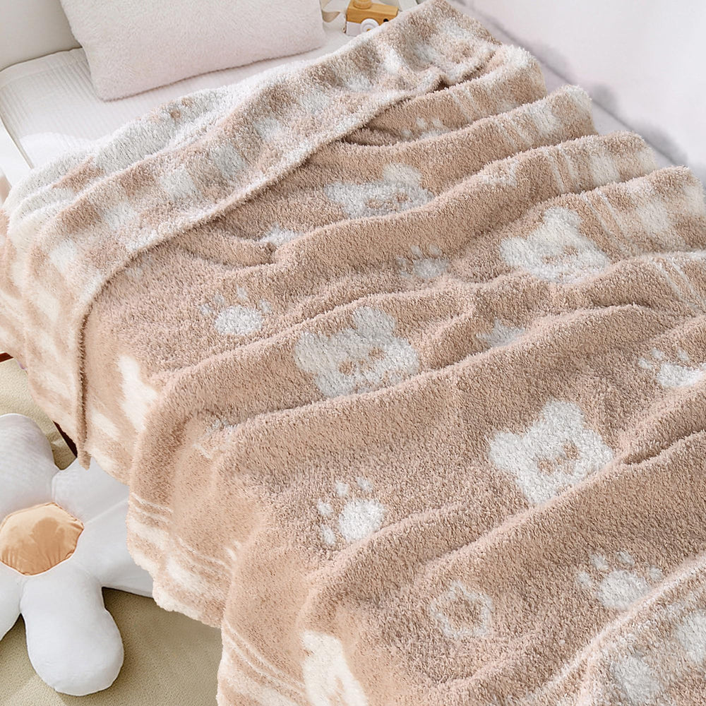 JOOJA beige bear blanket teddy motif design for cozy nursery décor