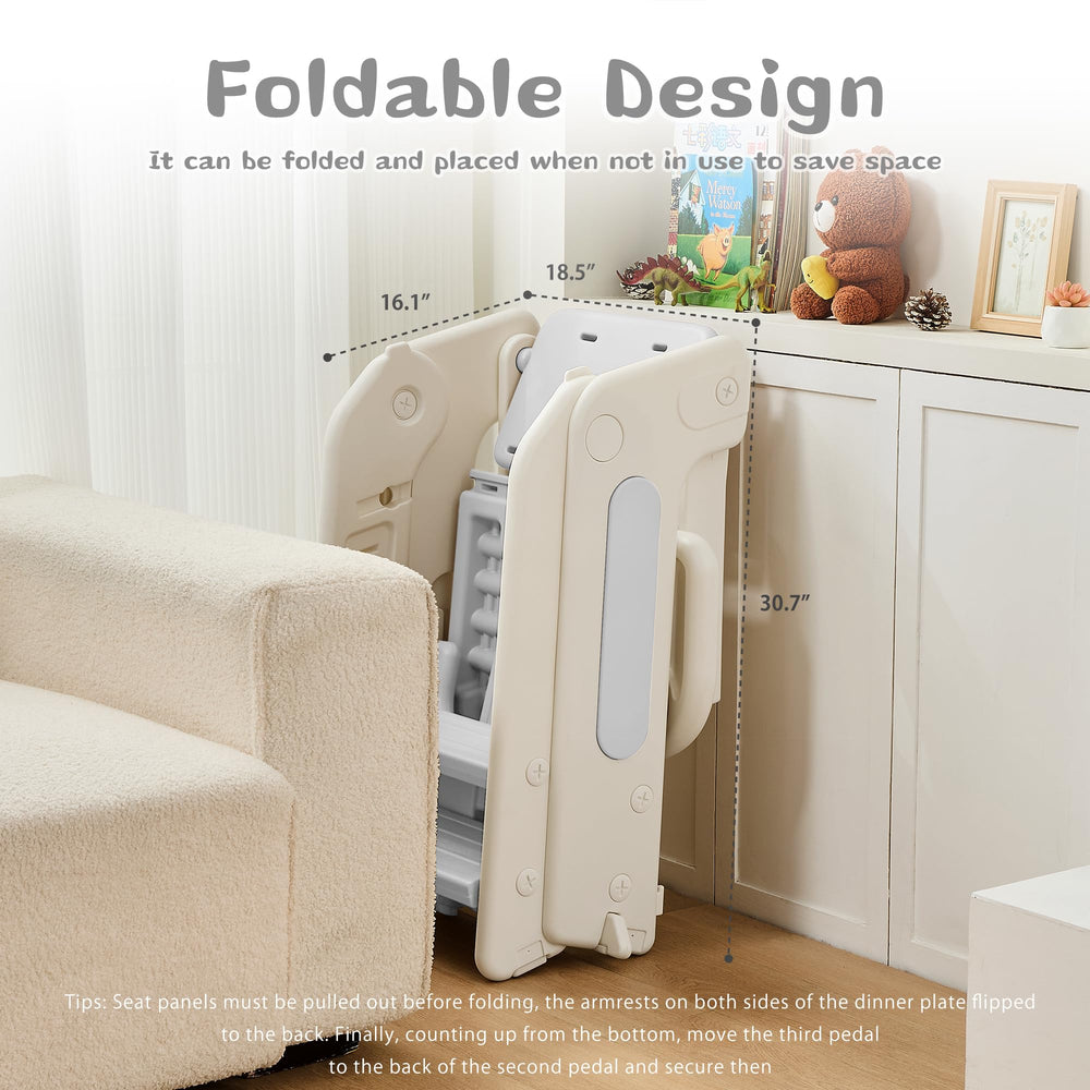 JooKiddie smooth HDPE surface cleans quickly after meals