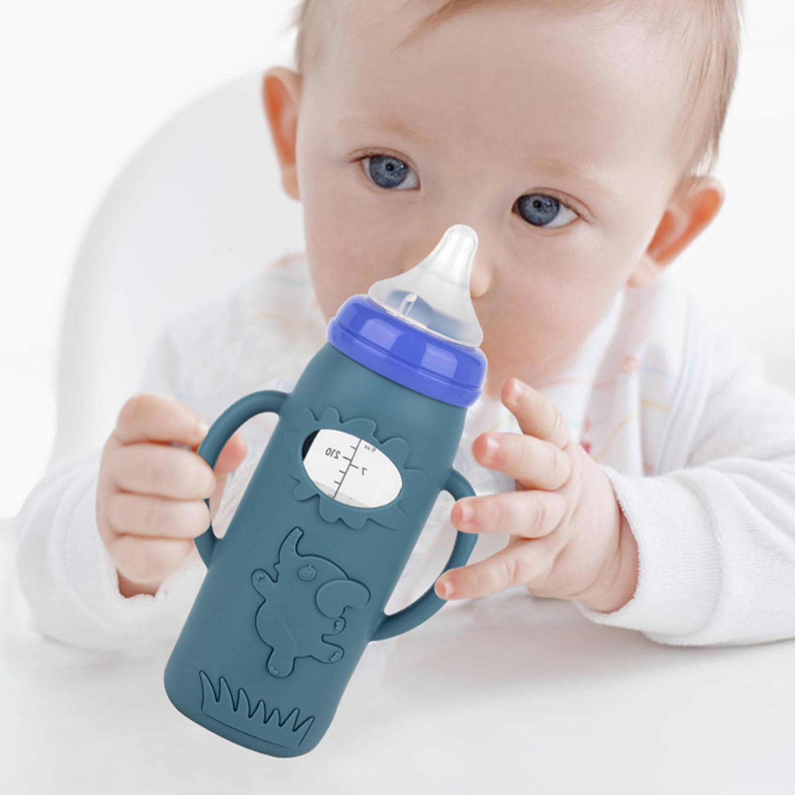Joyfeed Lansinoh 8oz bottle sleeve with handles enables comfortable feeding sessions