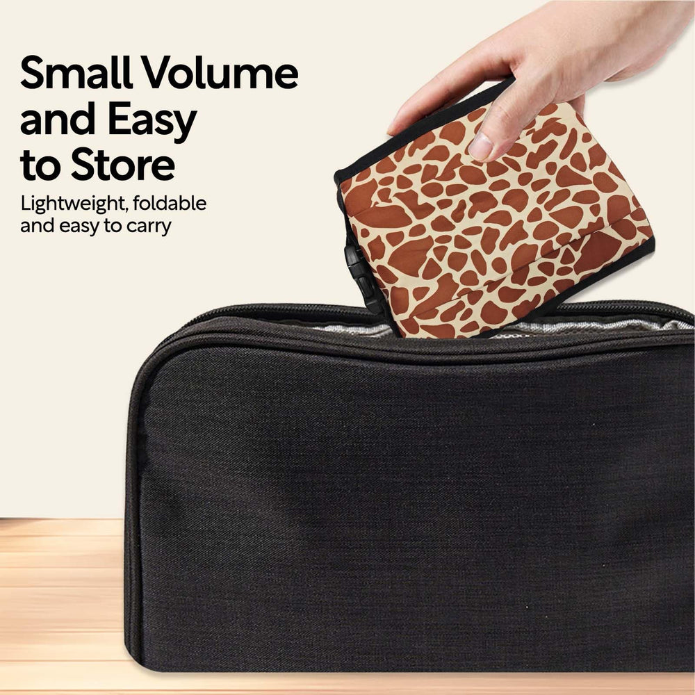 JOYNCLEON leopard sling worn demonstrates lightweight, travel-friendly comfort