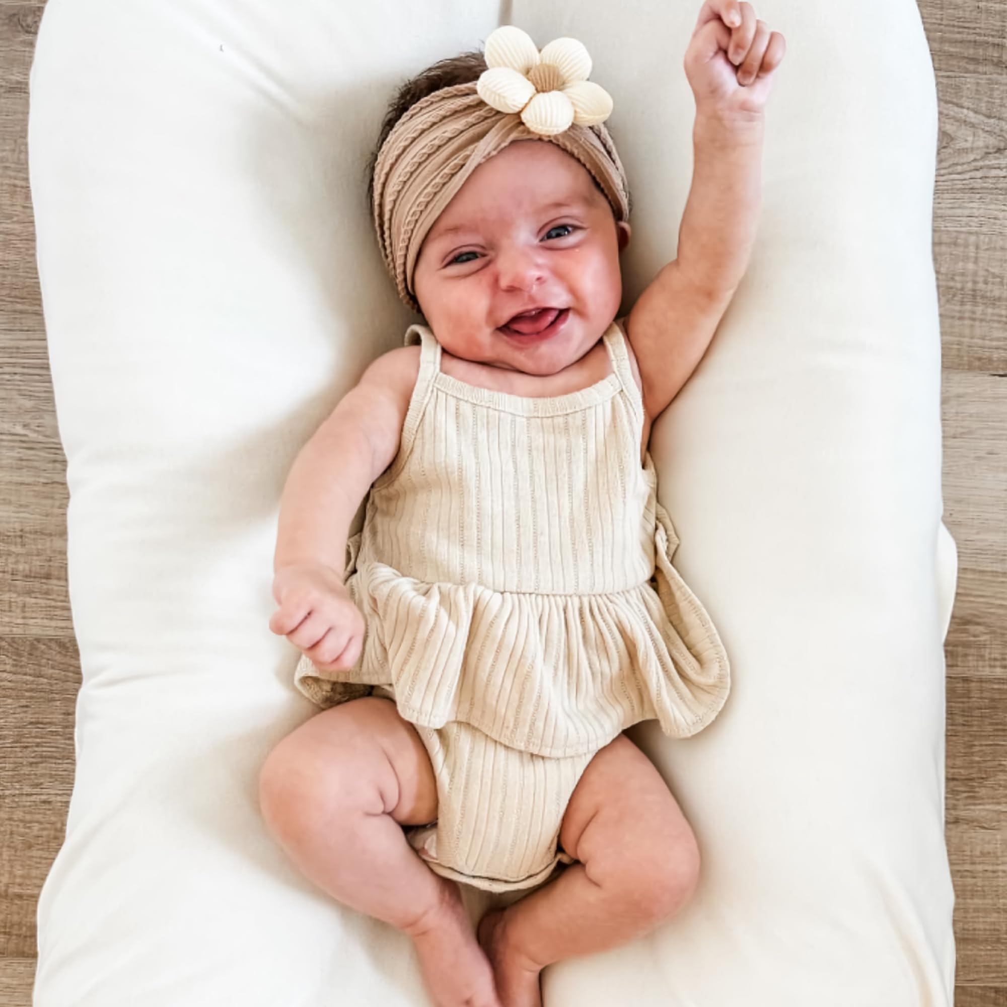 JOYOYO salmon flower headband pairs with easy outfits for daily wear
