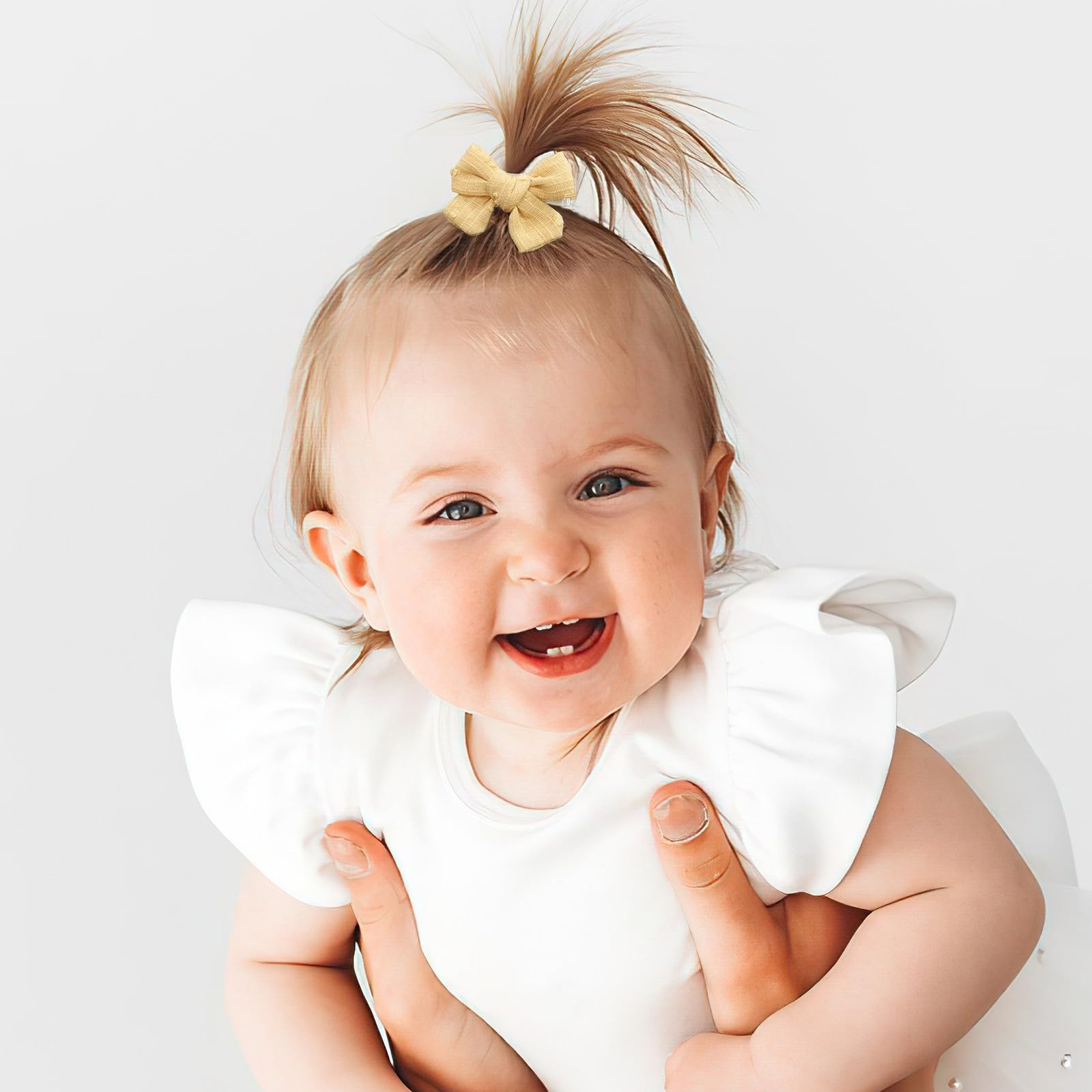 Outfit-ready JOYOYO bows set for photos and special occasions.