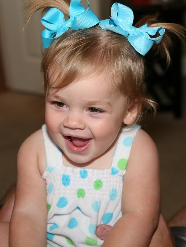 School-ready JOYOYO bows suitable for photos, performances, and daily wear.