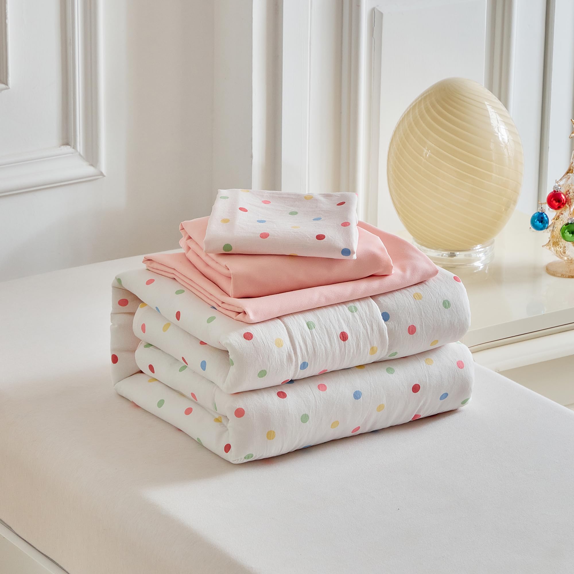 Joyreap dual-sided design image highlights two looks for easy room styling.