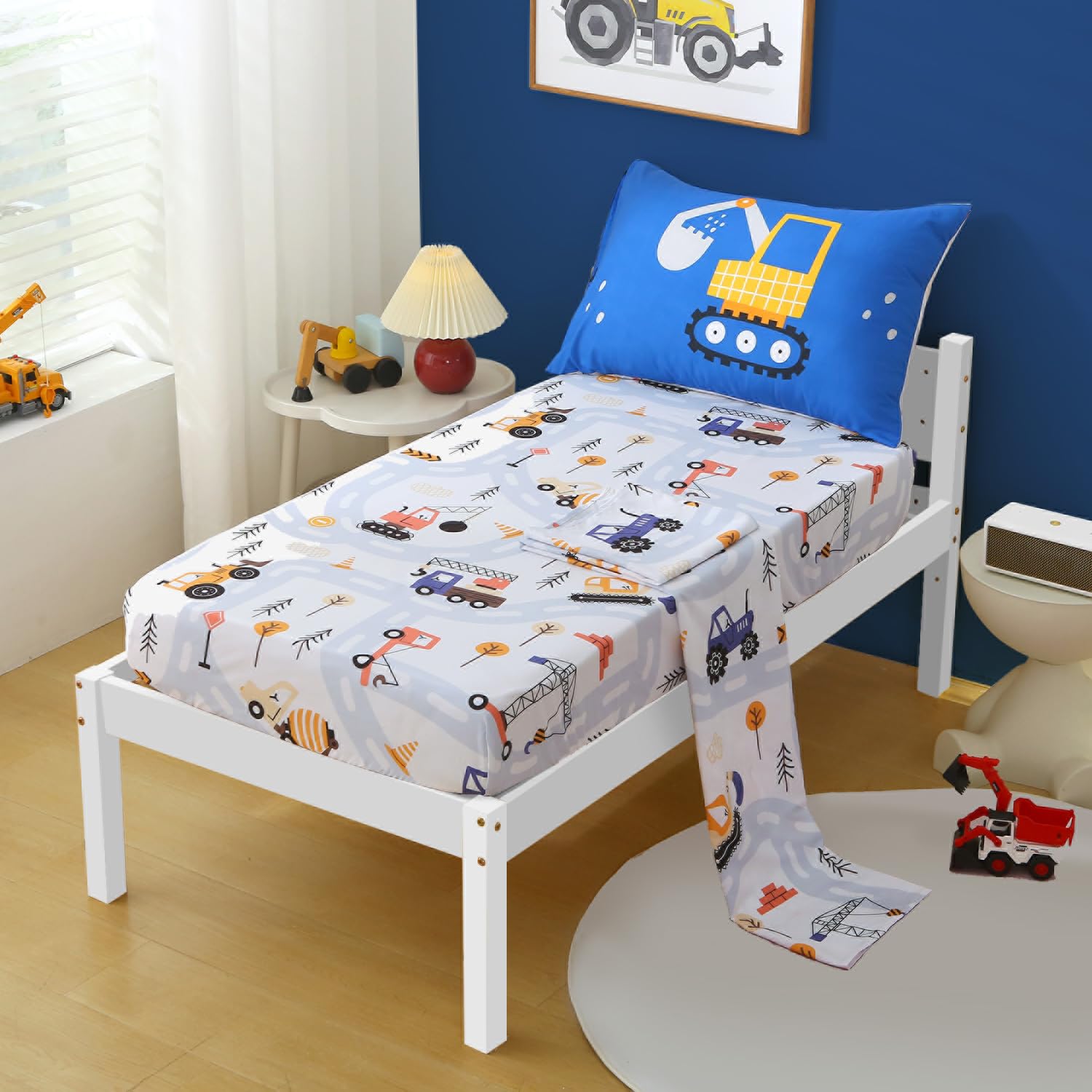 JQWUPUP blue front design with vehicles sparks imaginative bedtime play.