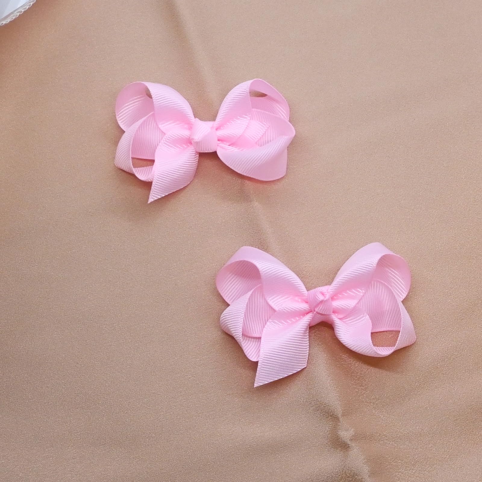 JUCCPUL sturdy alligator clip secures hairstyles during playtime
