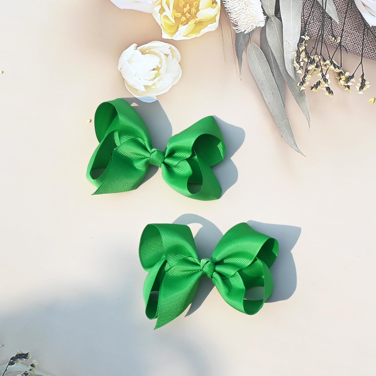 juccpul two-pack hair bows provide versatile styling options