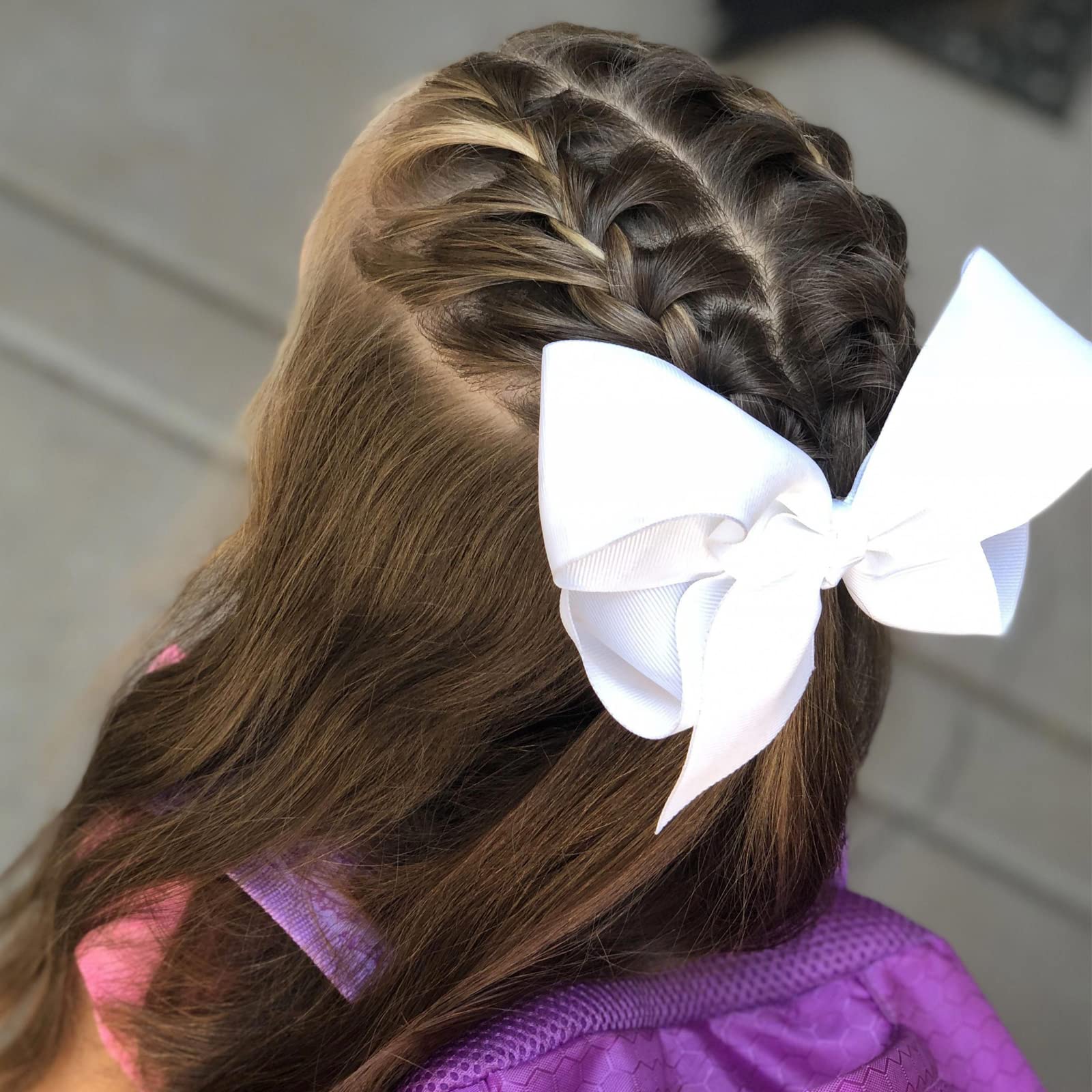 JUCCPUL two bows worn together enhances outfit coordination.
