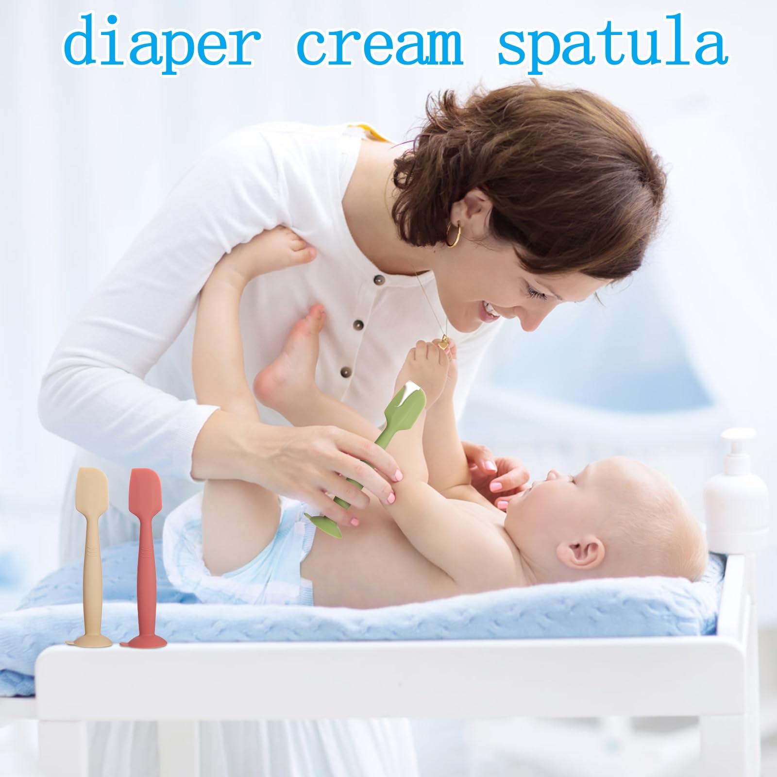 Juhg on-the-go diaper-cream spatula is a pocket-friendly application helper.
