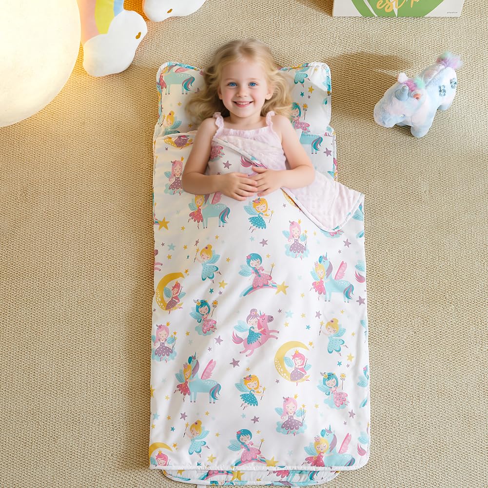 JUNCAI daycare nap mat in use shows kid-friendly design
