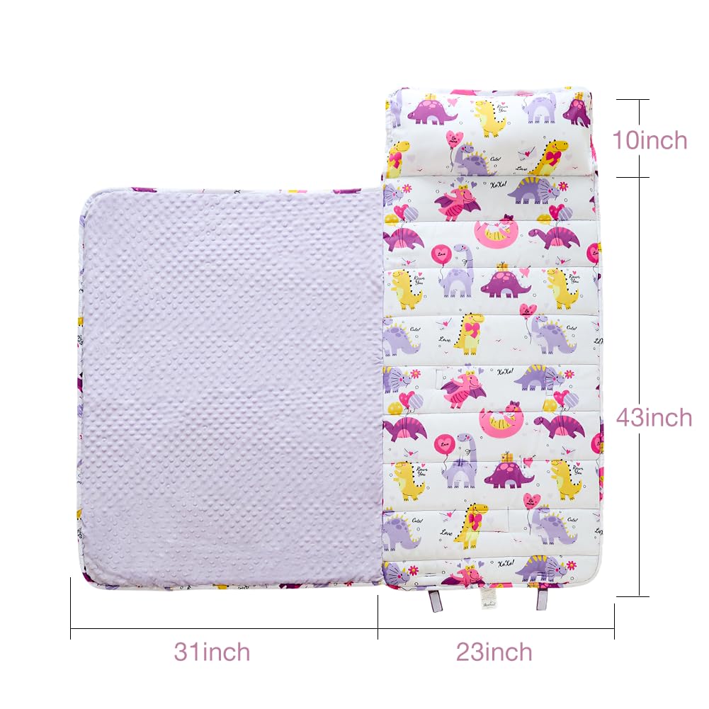 JUNCAI toddler nap mat fleece-texture close-up highlights warmth and softness.