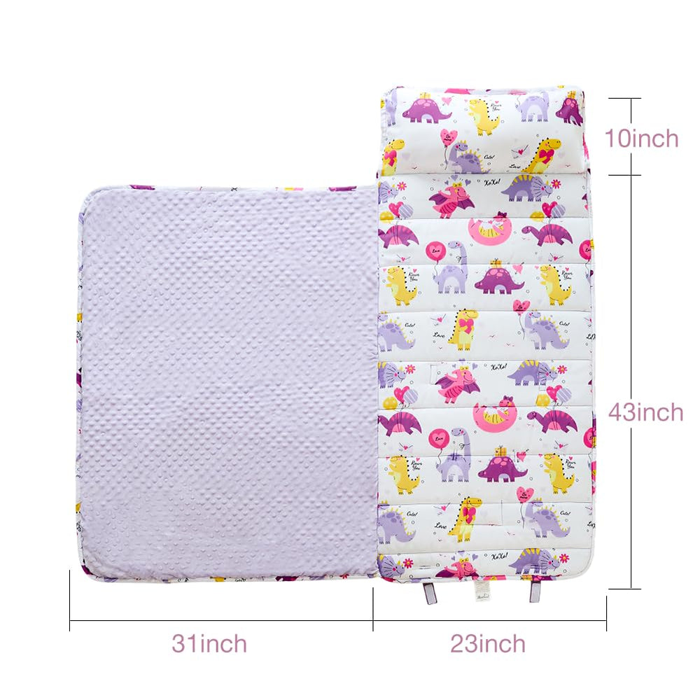 JUNCAI toddler nap mat fleece-texture close-up highlights warmth and softness.