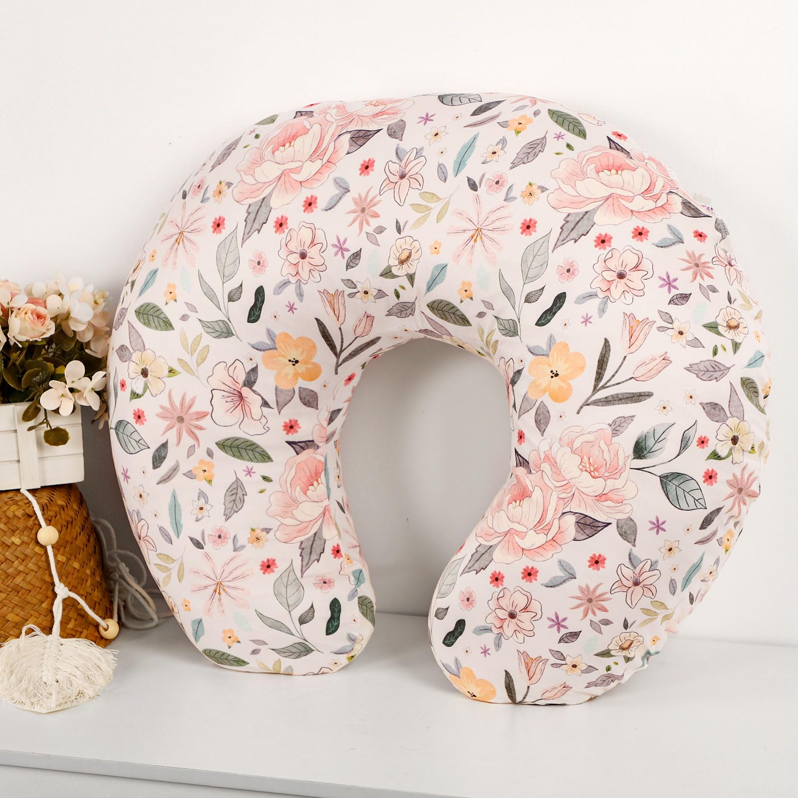 Jundetye yellow-flowers design cover adds charming nursery style