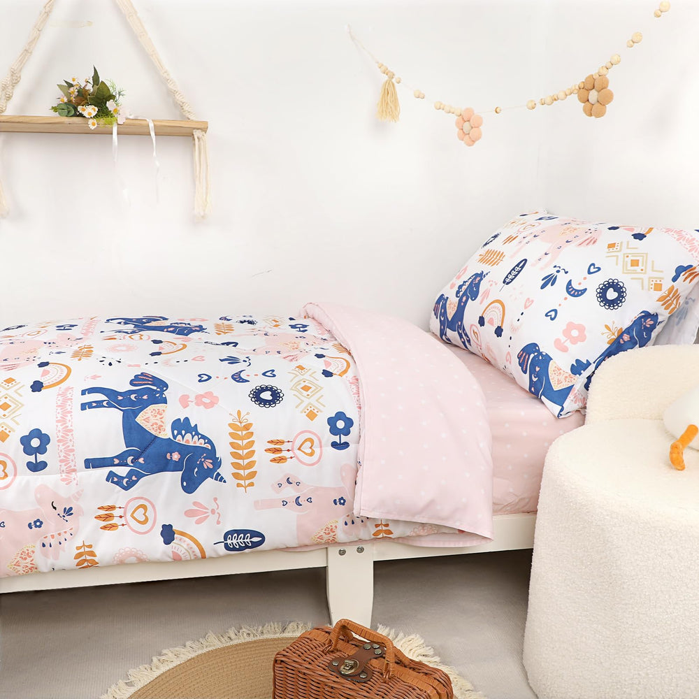Jundetye fabric texture close-up shows soft, skin-friendly, breathable polyester