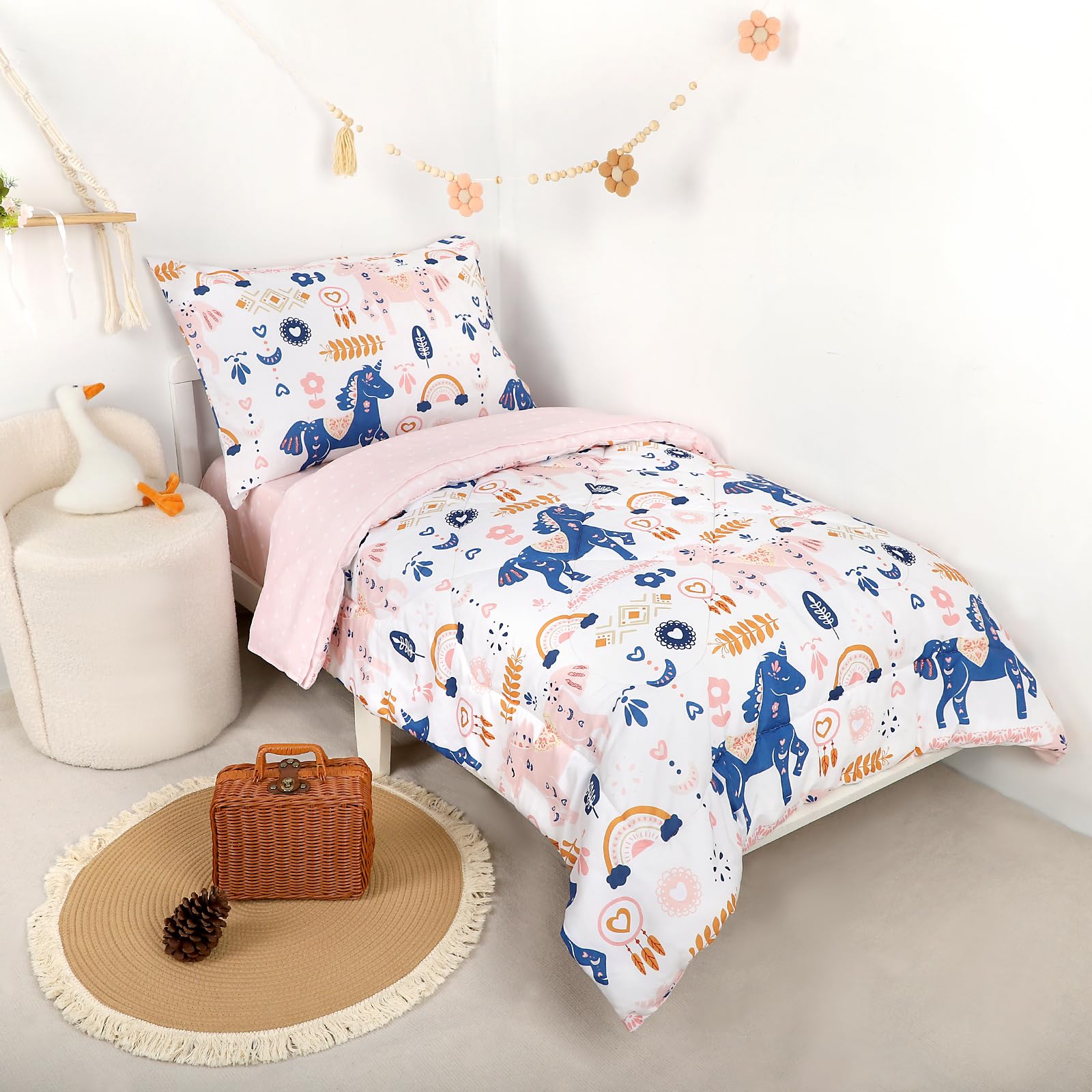Jundetye pillowcase coordinates with unicorn set for dream-friendly sleep