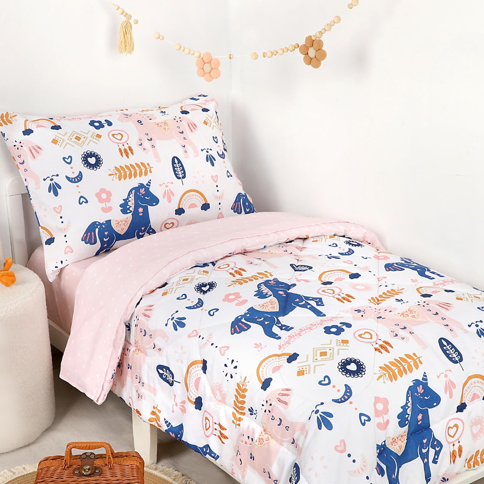 Jundetye unicorn reversible comforter for cozy toddler nights