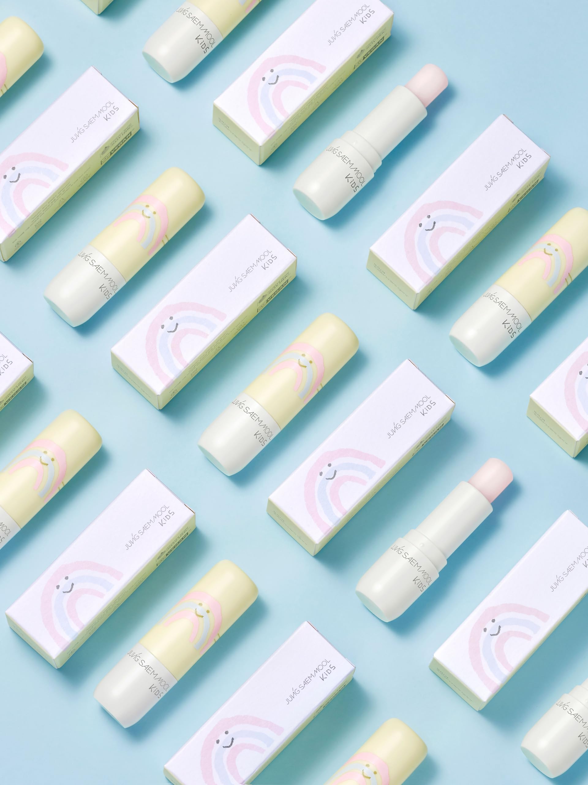 JUNGSAEMMOOL KIDS lip balm daily-use for smooth lips.