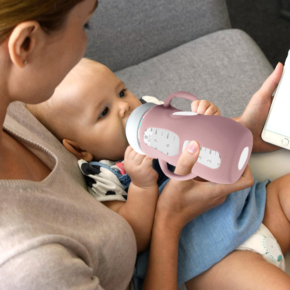 Juome sleeve shows measurement markings clearly on Avent bottles.
