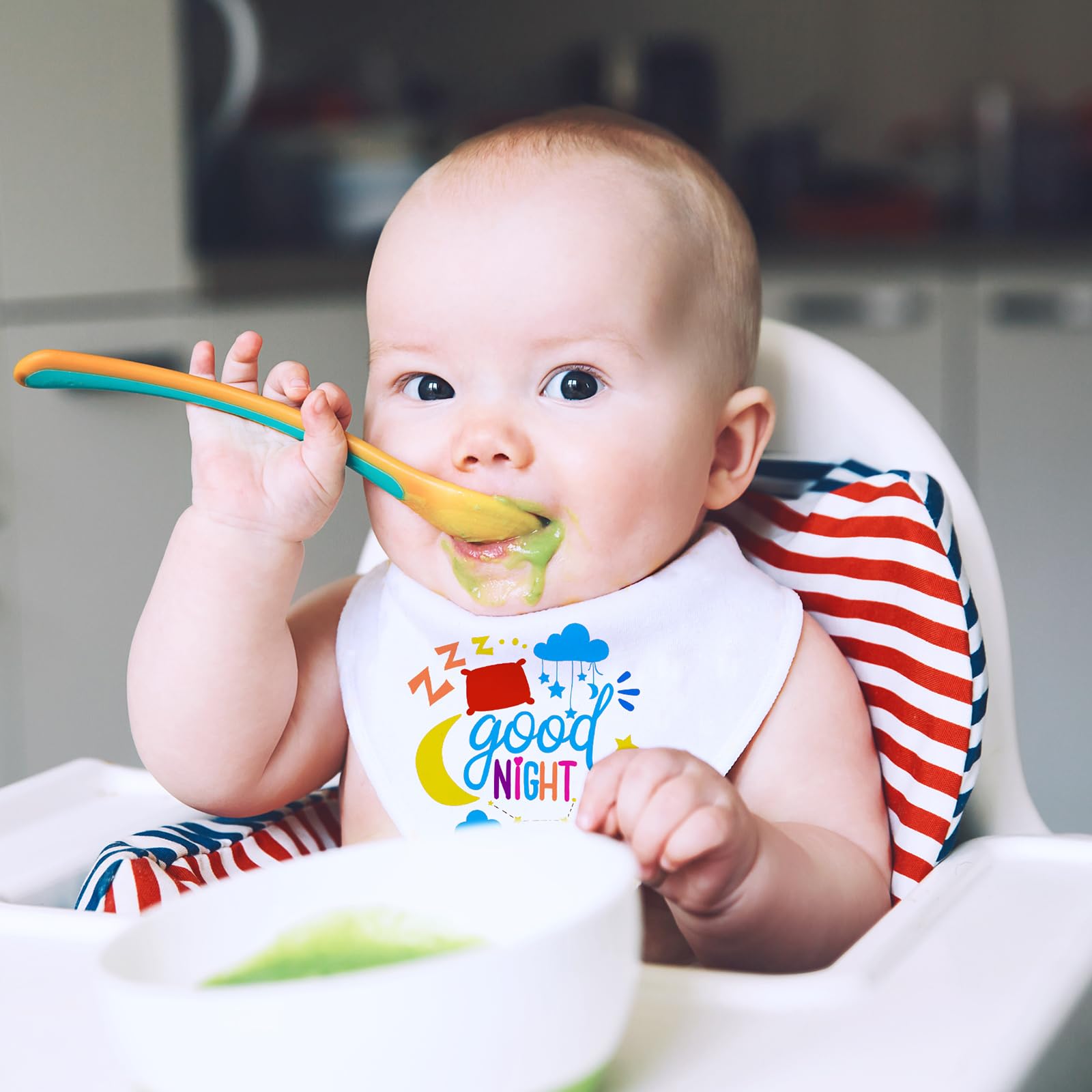 Jutom gender-neutral bib gift set ideal for baby showers and parties.