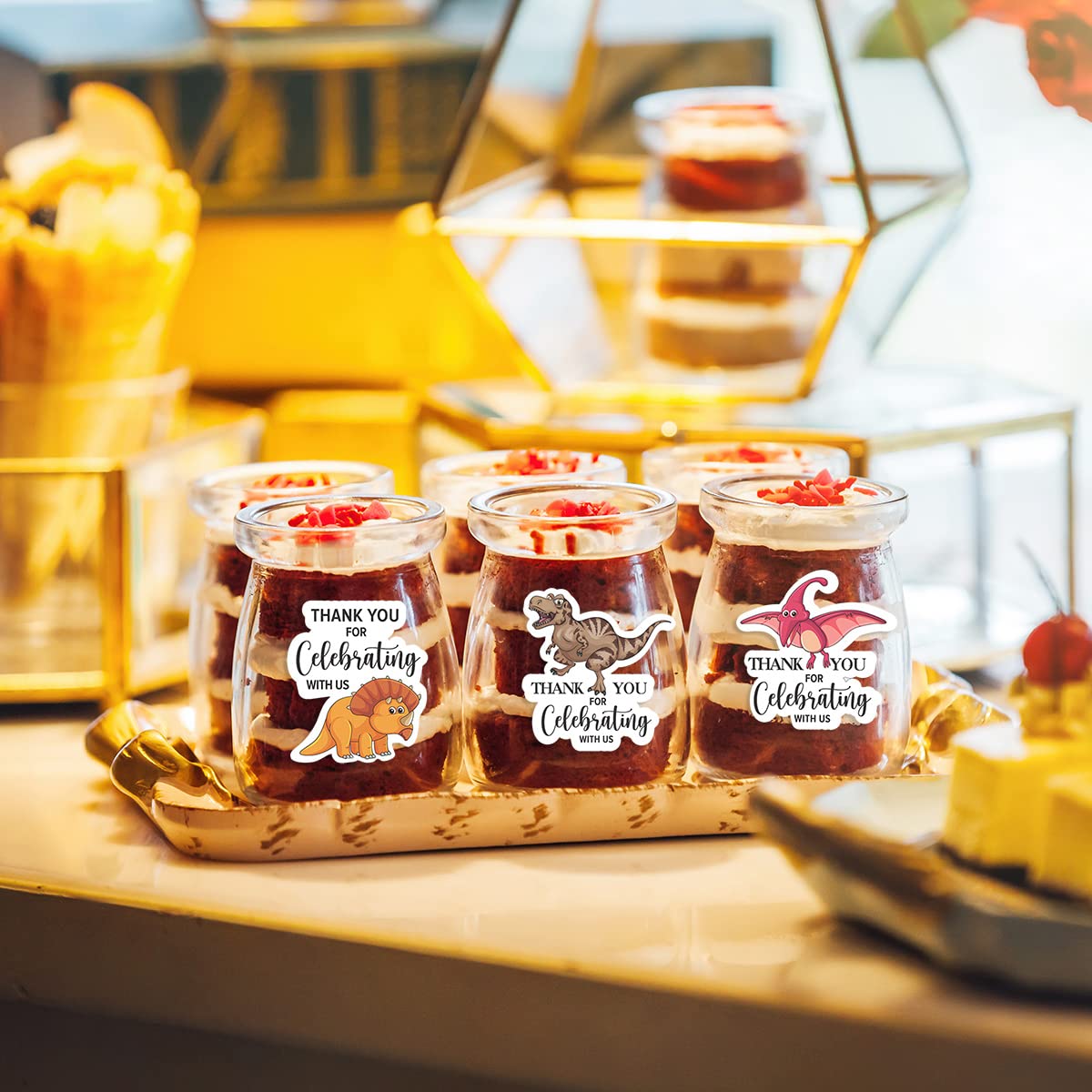 Kaecery easy-peel self-adhesive stickers stay put on favors