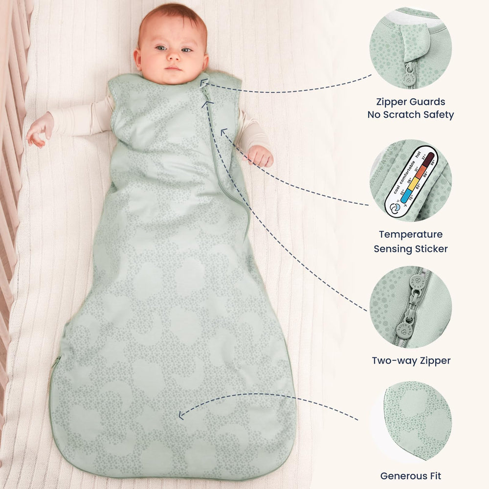 Kaiya Baby sleeping bag loose leg room supports natural hip movement.
