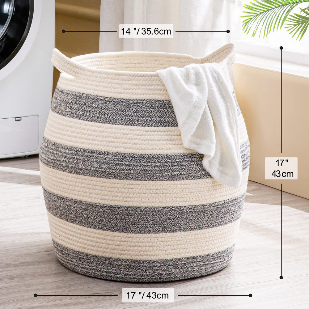 KAKAMAY foldable basket with towels demonstrates quick reshaping to original form.